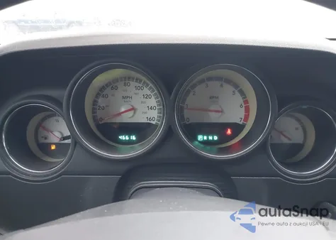 2010 Dodge Challenger R/T из США, поврежденный, VIN 2B3CJ5DT4AH224222